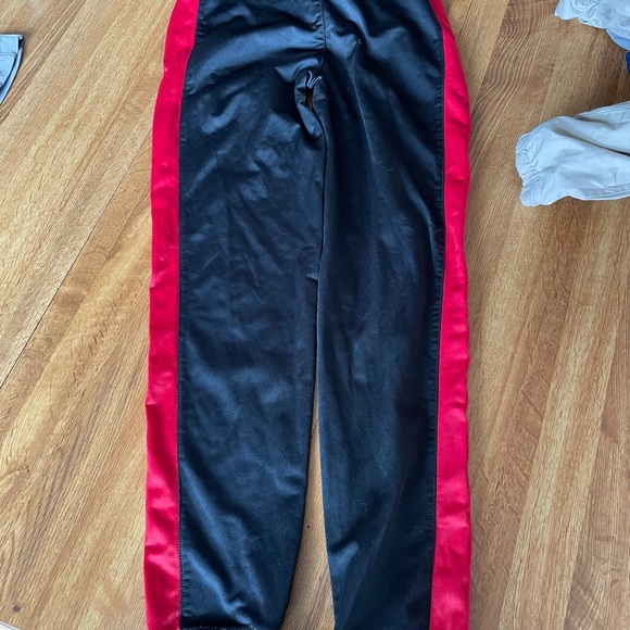 Jordan joggers black and red - Picture 3 of 3